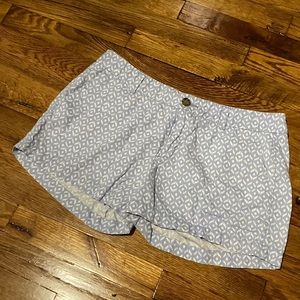 Old Navy Shorts White Ikat Print